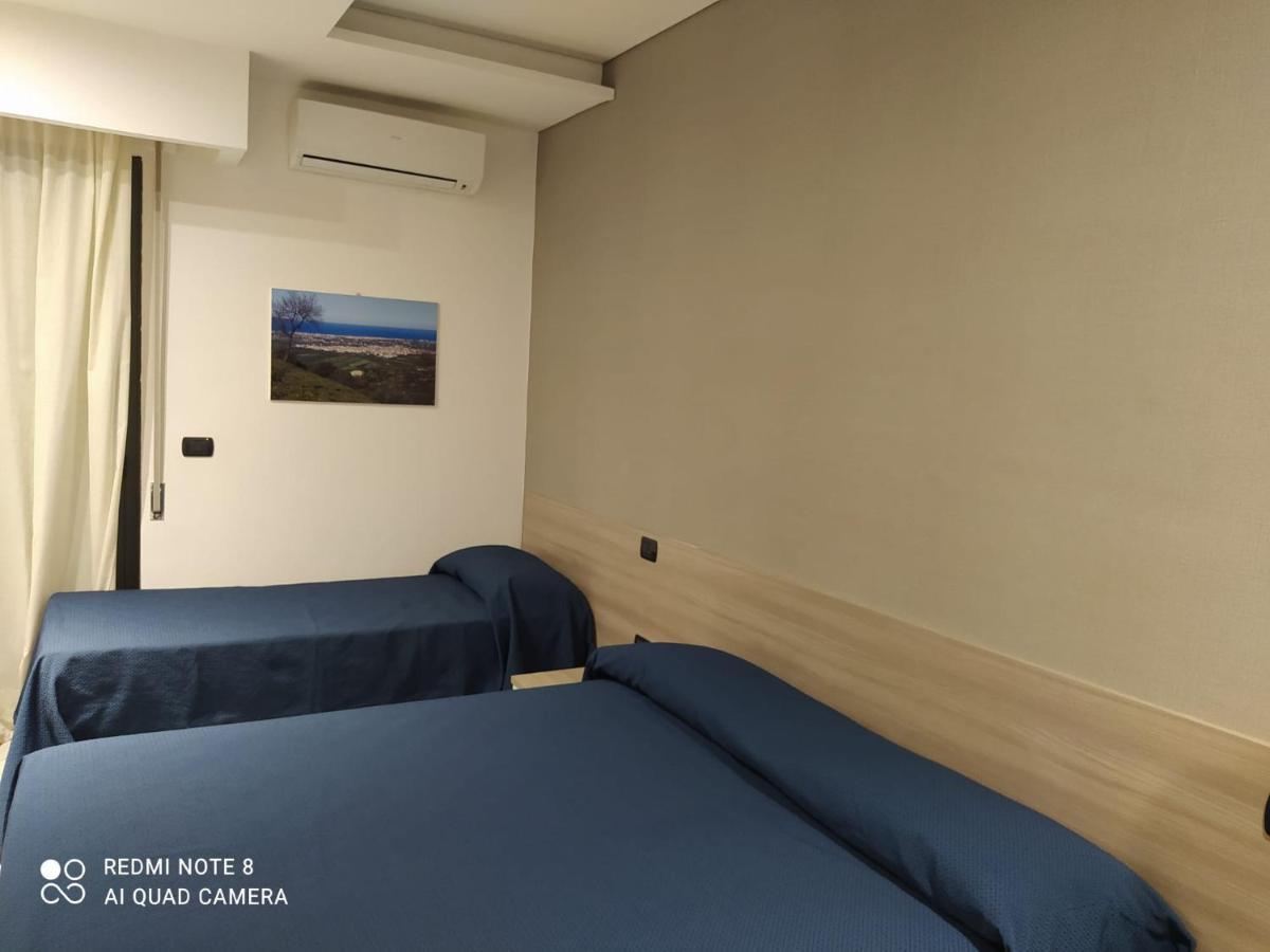 Hotel Poseidon Корильяно-Калабро Экстерьер фото